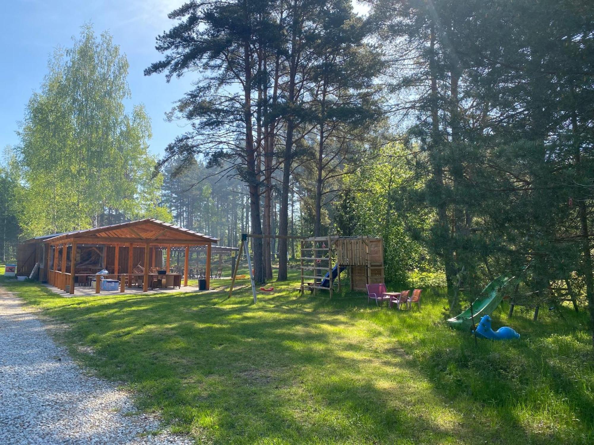 Metsaaeaere Accommodation Uulu 外观 照片